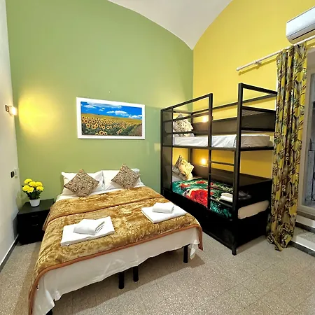 Termini Colosseo Bed & Breakfast 3*