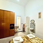 فندق مبيت وإفطار Termini Colosseo